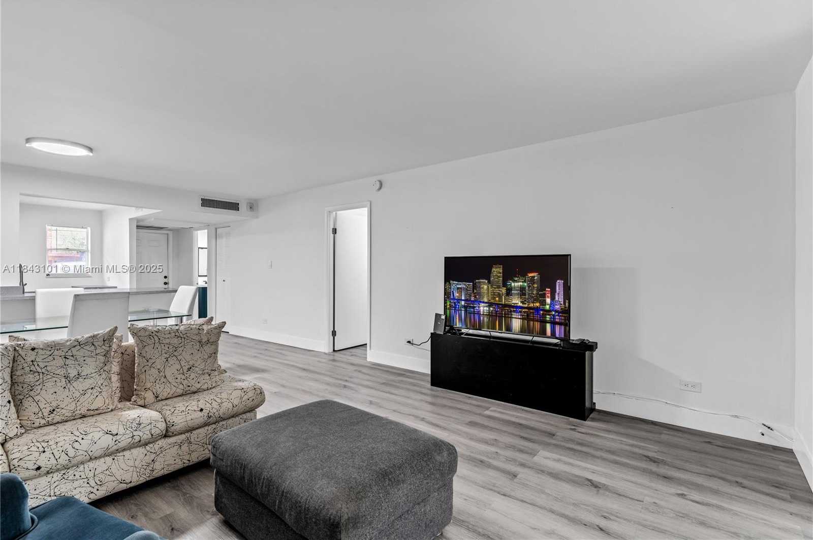 Small Image of 445 NORTH EAST 195TH ST #125, Miami Number 6