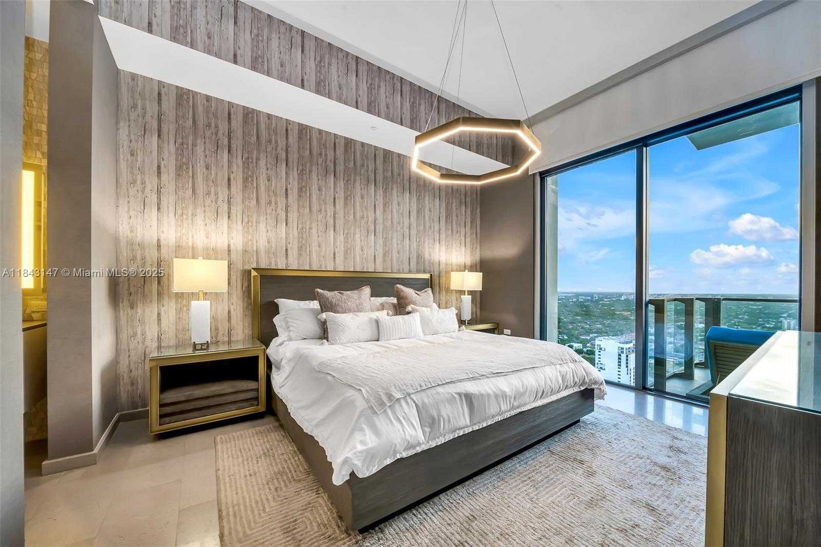 Small Image of 88 SOUTH WEST 7TH ST #4006, Miami Number 11