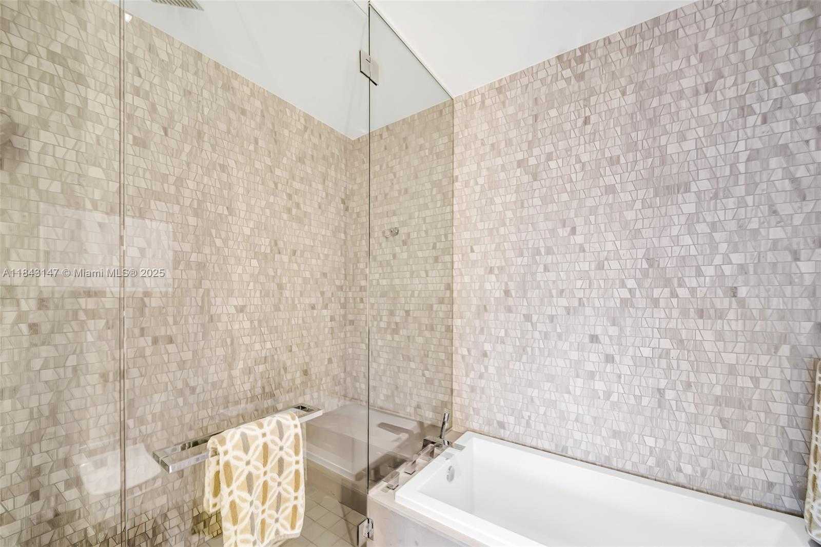 Small Image of 88 SOUTH WEST 7TH ST #4006, Miami Number 16