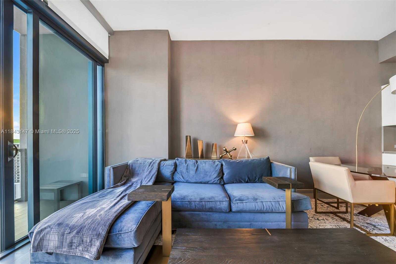 Small Image of 88 SOUTH WEST 7TH ST #4006, Miami Number 5