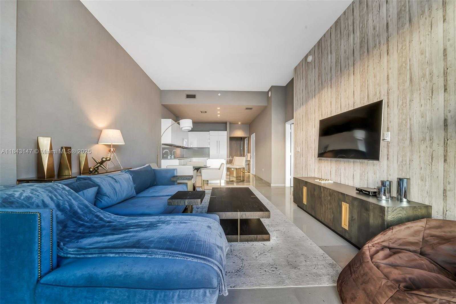 Small Image of 88 SOUTH WEST 7TH ST #4006, Miami Number 6
