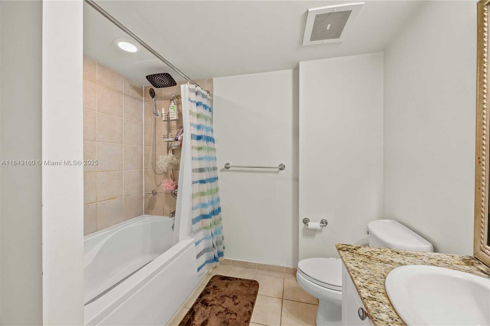 Small Image of 19501 WEST COUNTRY CLUB DR #2106, Aventura Number 14