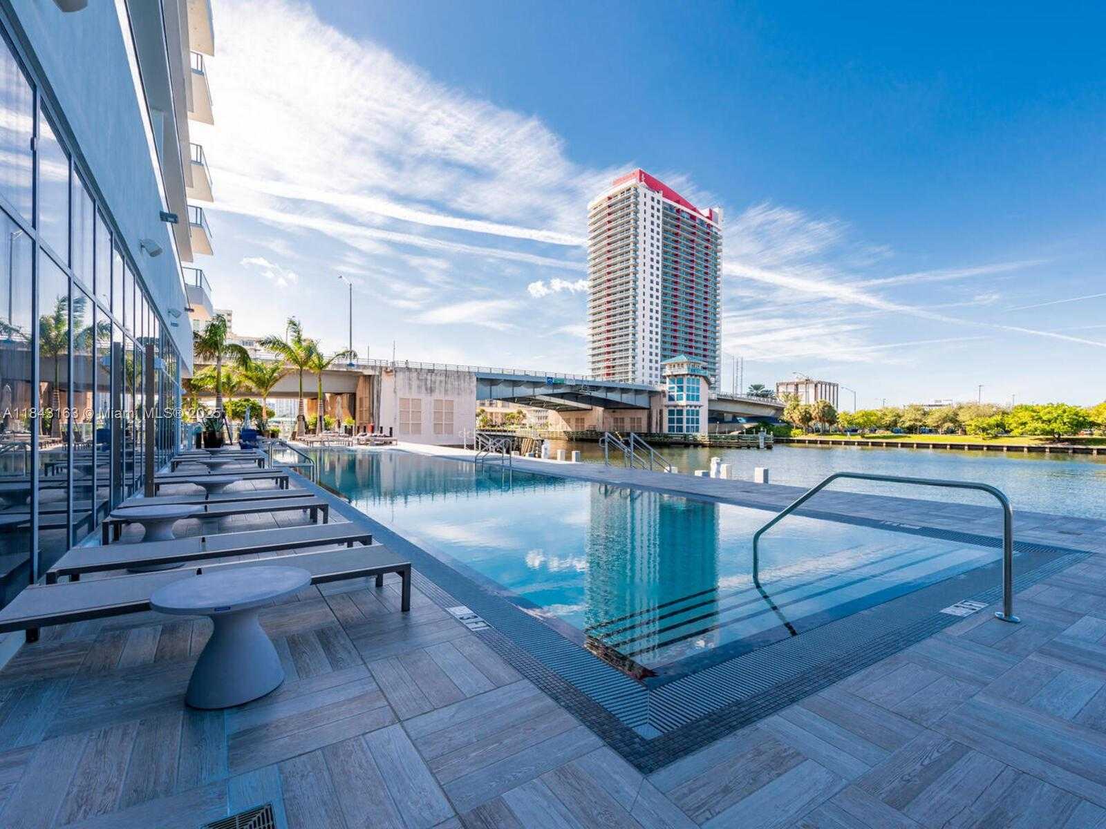 Small Image of 4010 SOUTH OCEAN DR #R2004, Hollywood Number 23
