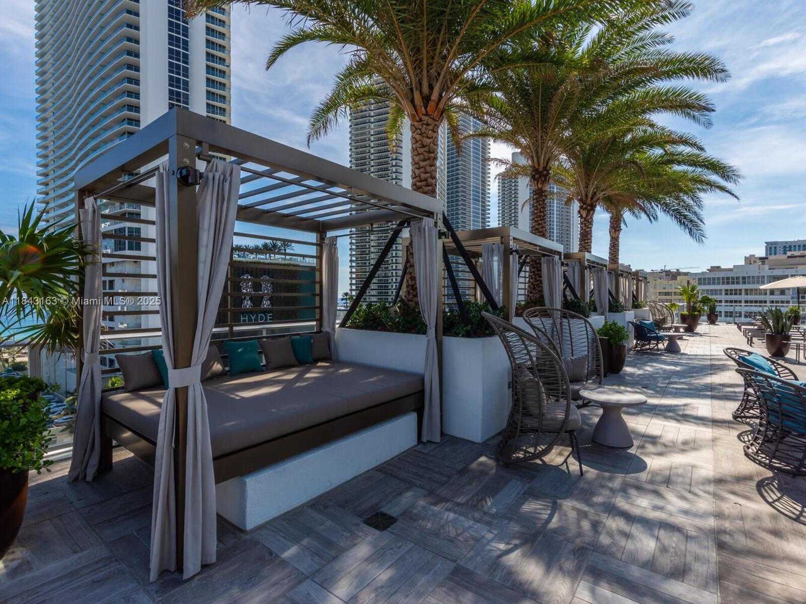 Small Image of 4010 SOUTH OCEAN DR #R2004, Hollywood Number 32