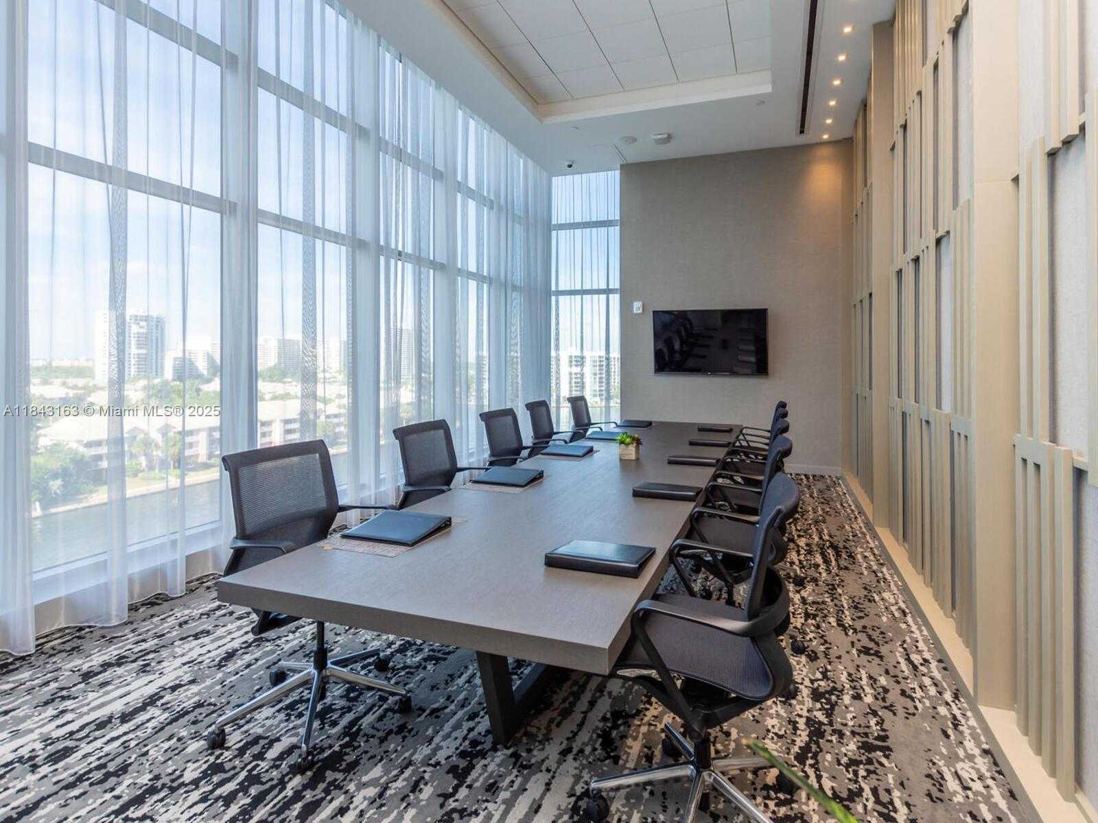 Small Image of 4010 SOUTH OCEAN DR #R2004, Hollywood Number 39