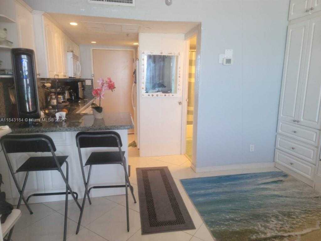 Small Image of 19201 COLLINS AVE #114, Sunny Isles Beach Number 11