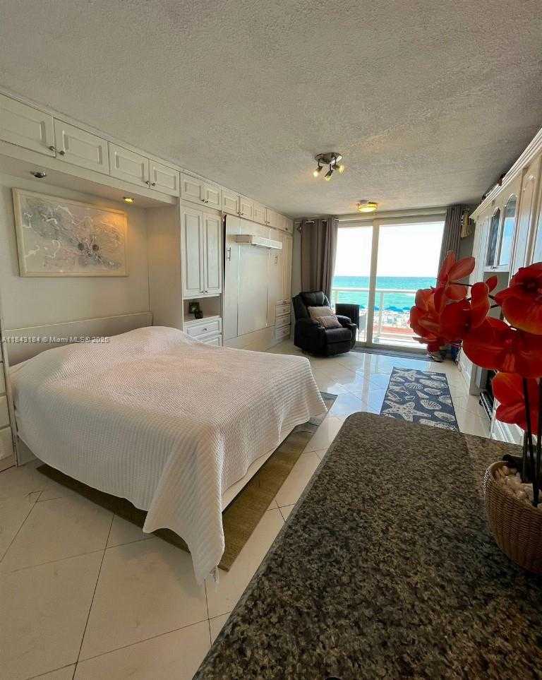 Small Image of 19201 COLLINS AVE #114, Sunny Isles Beach Number 8