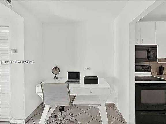 Small Image of 7904 WEST DR #407, North Bay Village Number 5