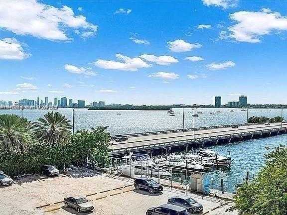 Small Image of 7904 WEST DR #407, North Bay Village Number 6
