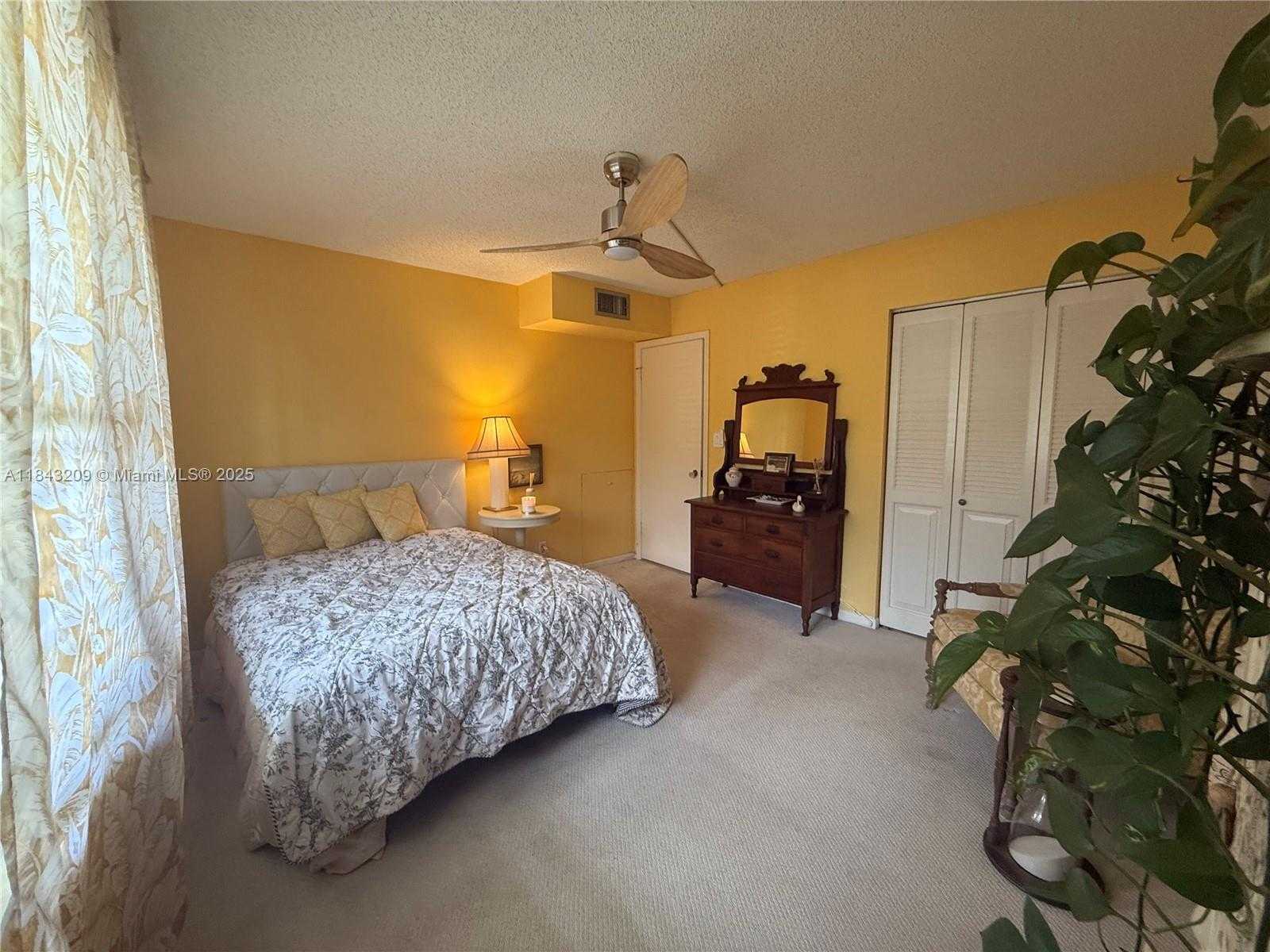 Small Image of 2403 ANTIGUA CIR #K1, Coconut Creek Number 13