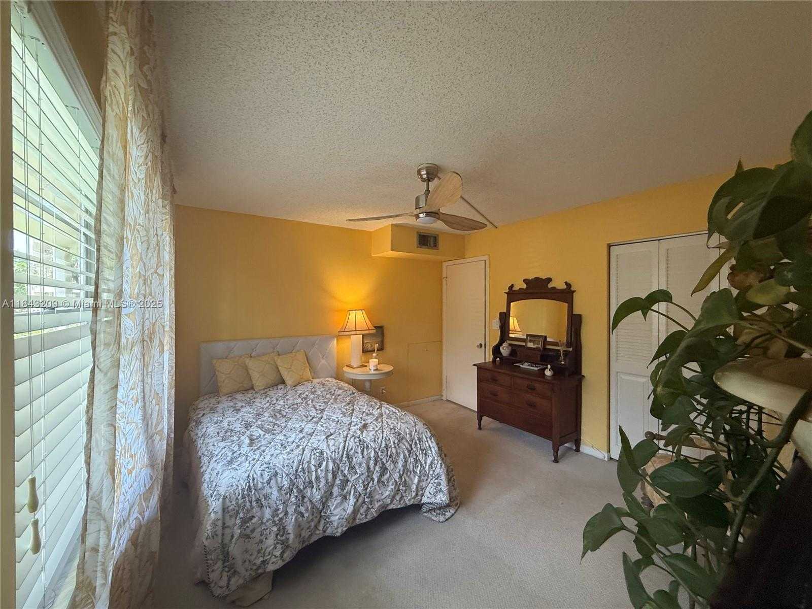Small Image of 2403 ANTIGUA CIR #K1, Coconut Creek Number 14
