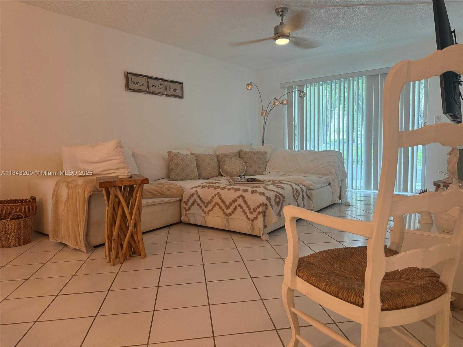 Small Image of 2403 ANTIGUA CIR #K1, Coconut Creek Number 2