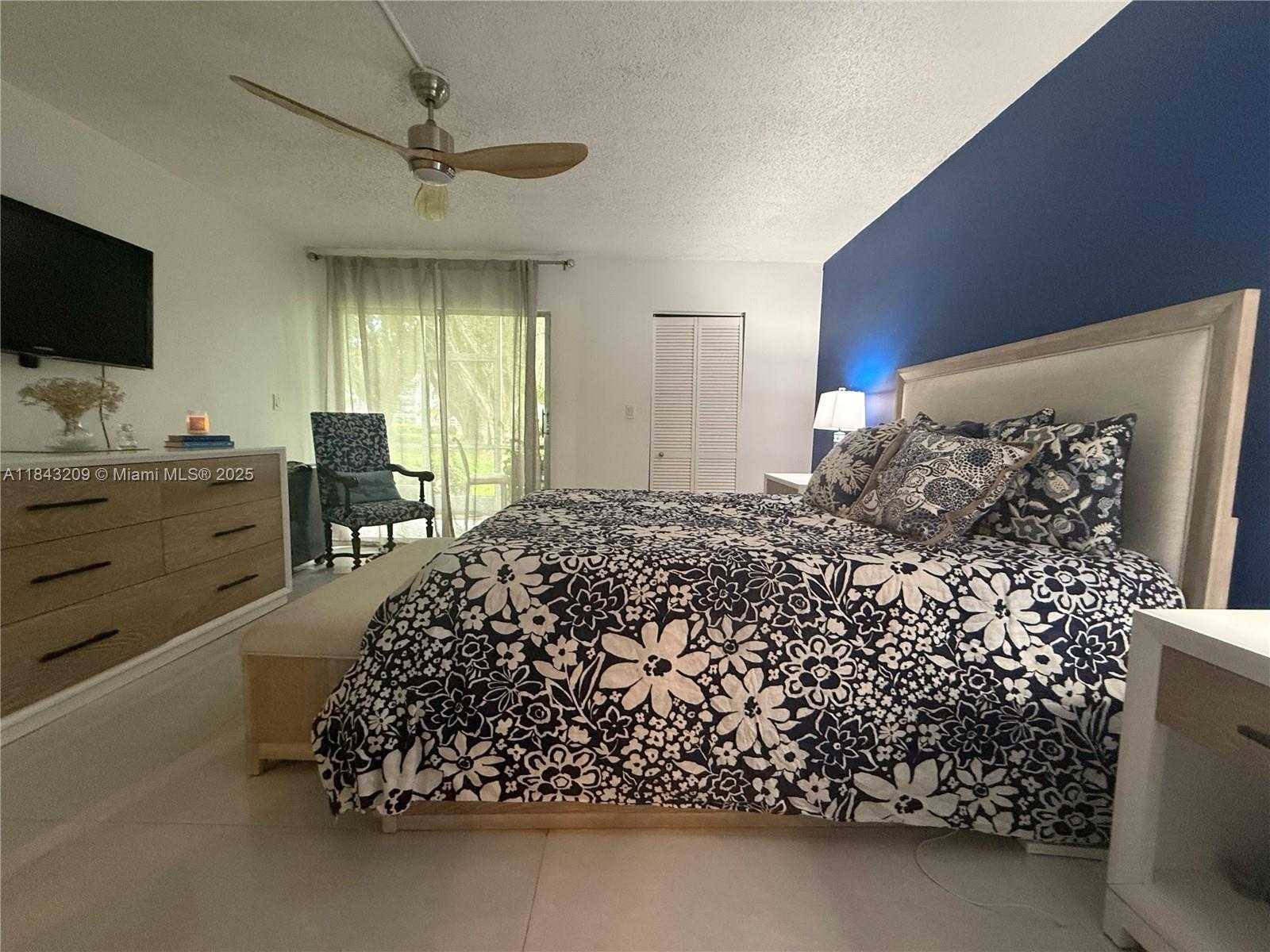 Small Image of 2403 ANTIGUA CIR #K1, Coconut Creek Number 32