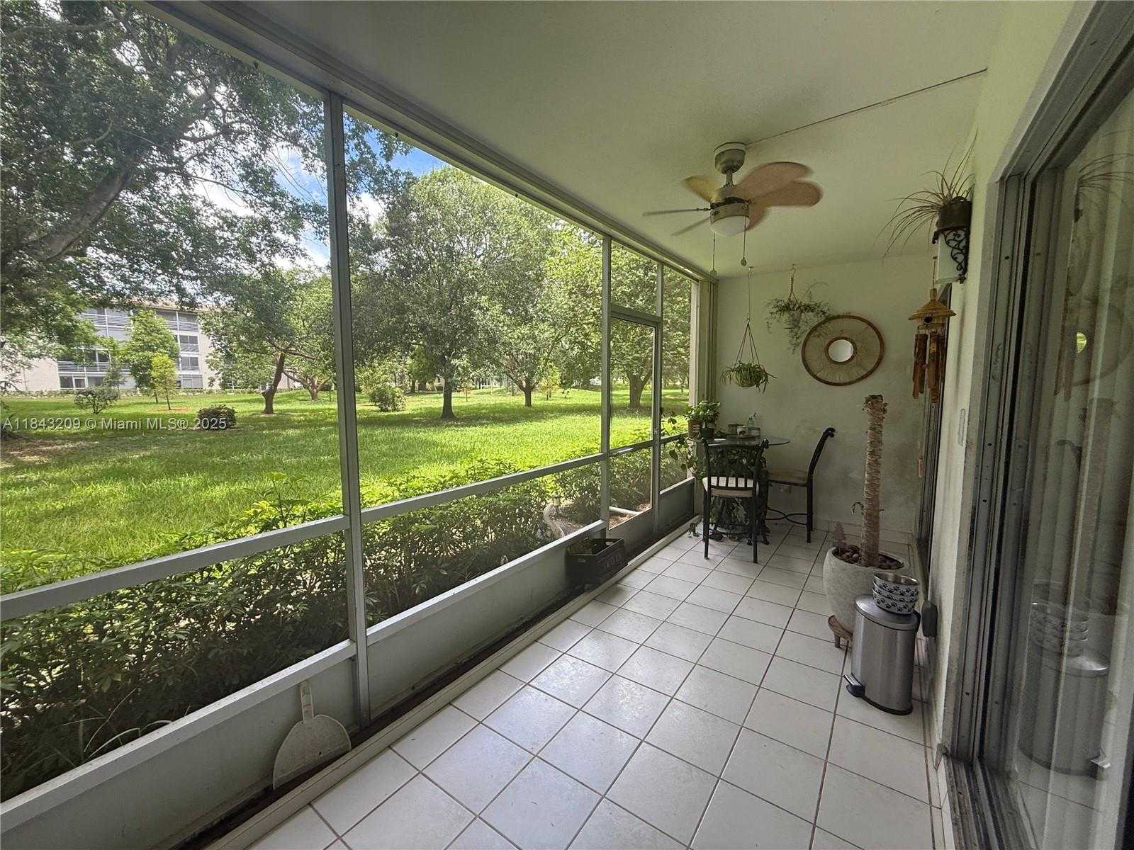 Small Image of 2403 ANTIGUA CIR #K1, Coconut Creek Number 36