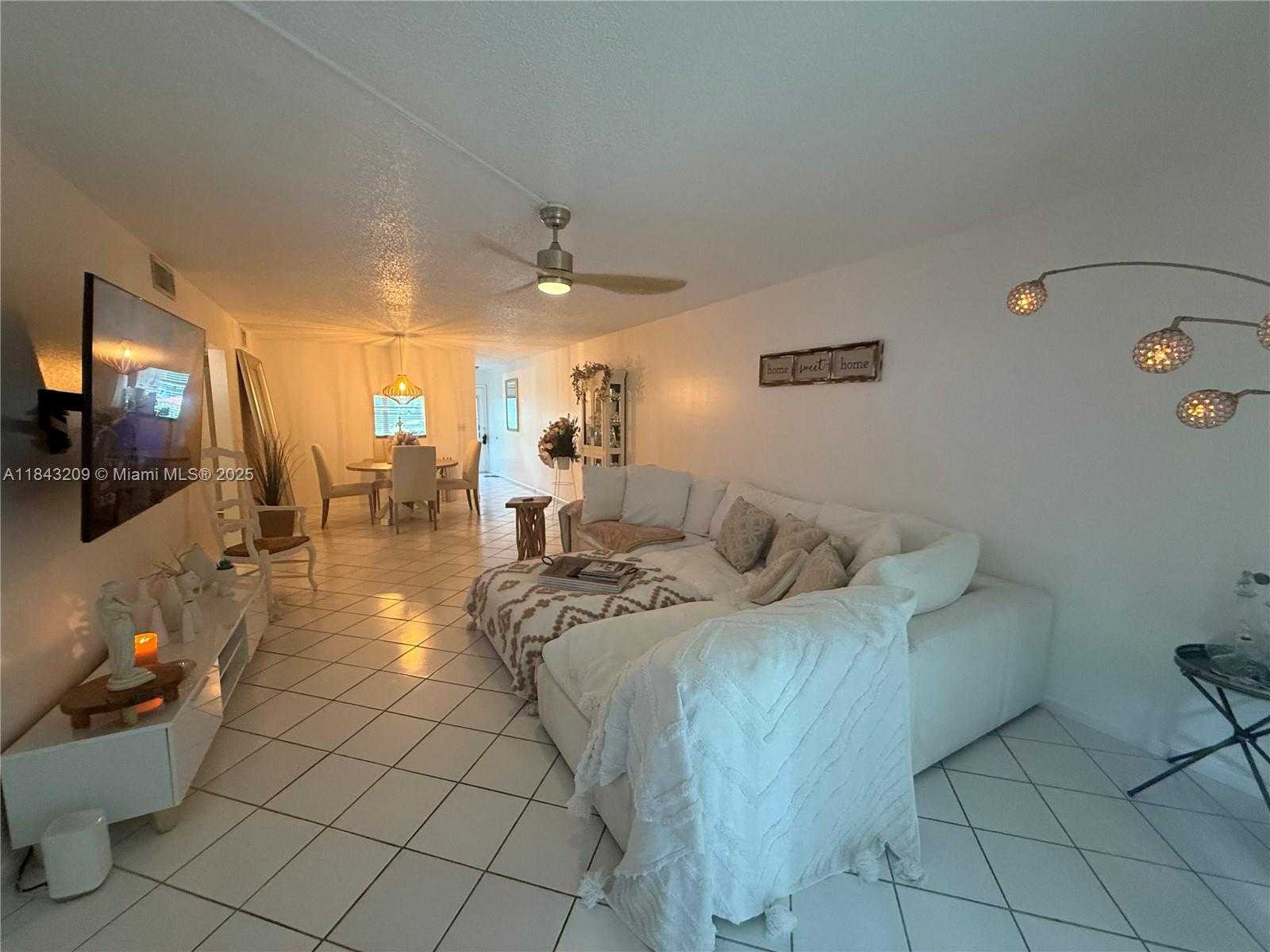 Small Image of 2403 ANTIGUA CIR #K1, Coconut Creek Number 45