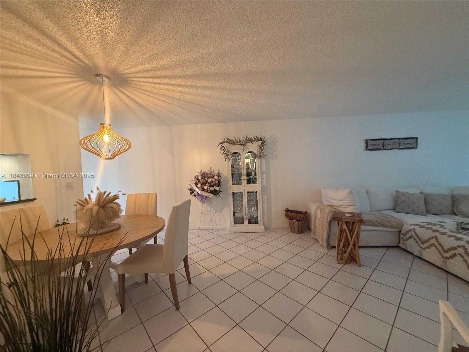 Small Image of 2403 ANTIGUA CIR #K1, Coconut Creek Number 5