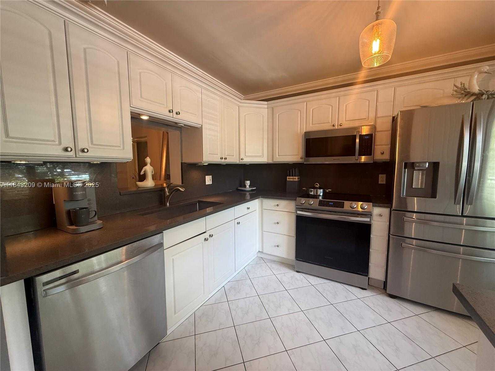 Small Image of 2403 ANTIGUA CIR #K1, Coconut Creek Number 50