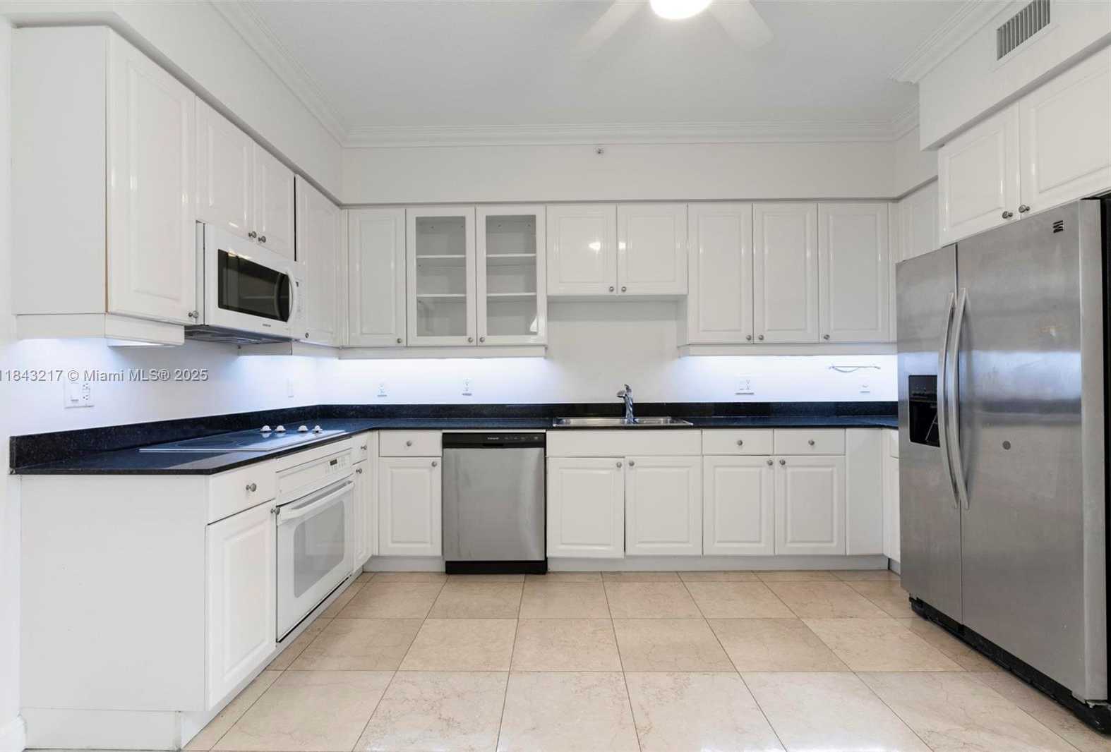 Small Image of 703 CRANDON BLVD #403, Key Biscayne Number 10