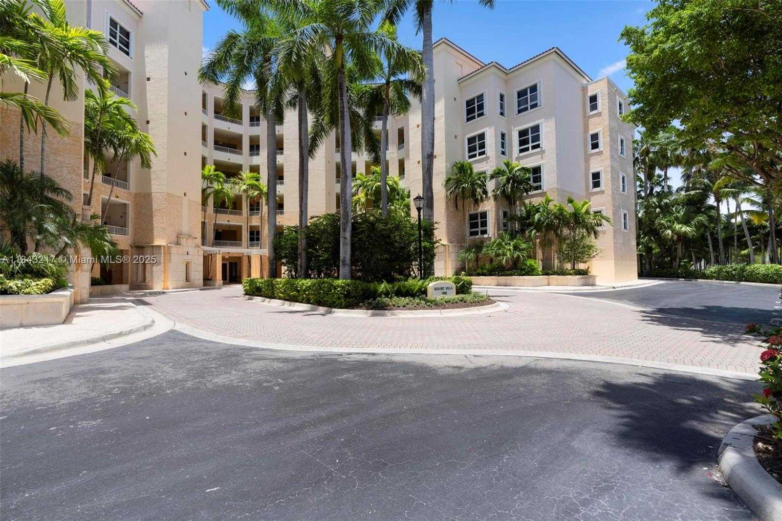 Small Image of 703 CRANDON BLVD #403, Key Biscayne Number 2