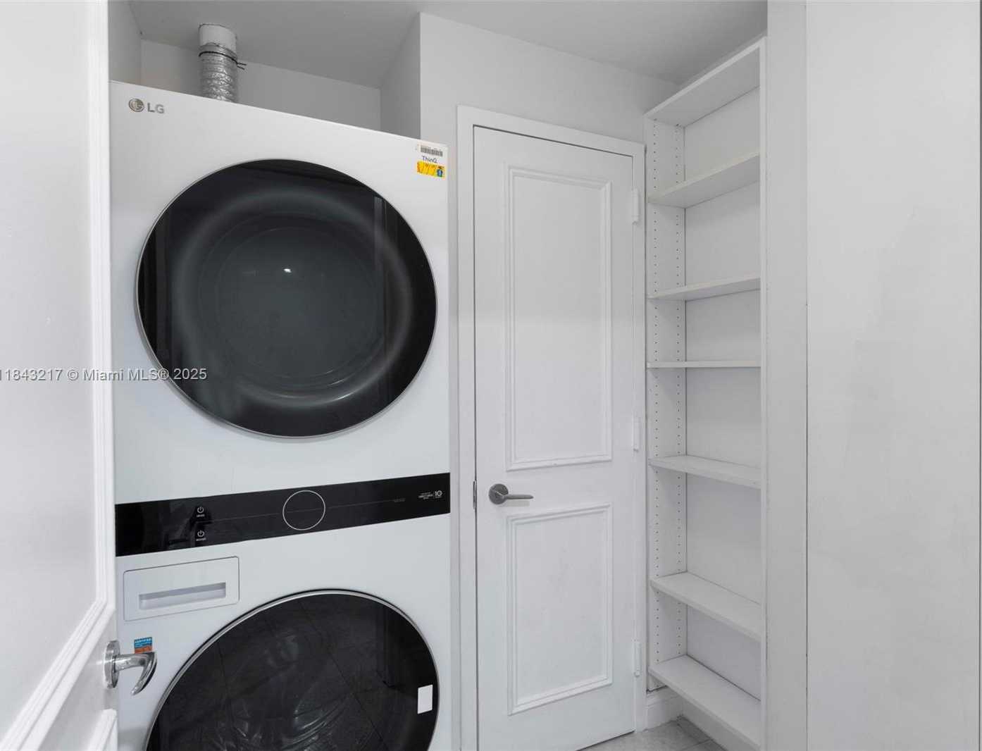 Small Image of 703 CRANDON BLVD #403, Key Biscayne Number 21
