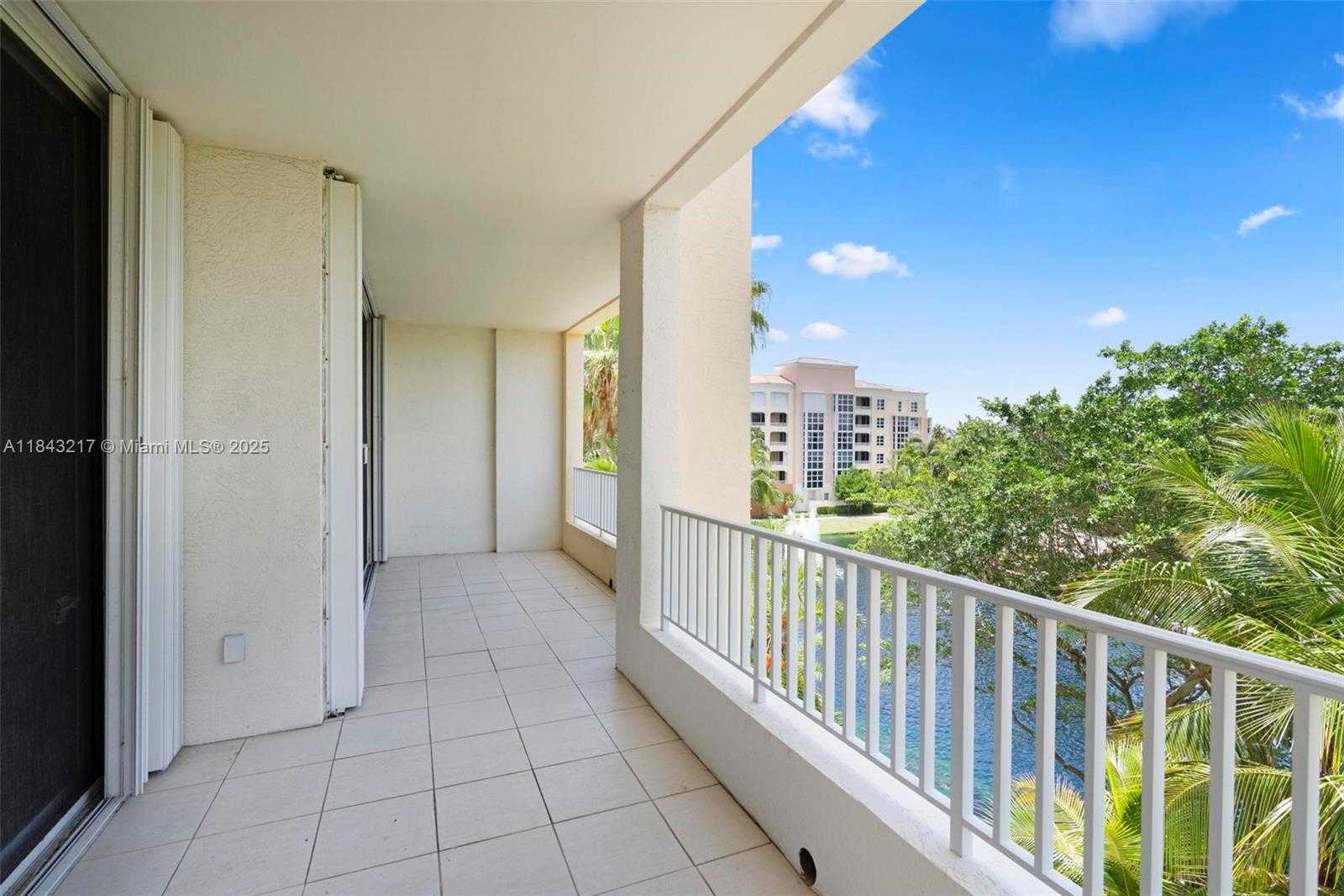 Small Image of 703 CRANDON BLVD #403, Key Biscayne Number 22