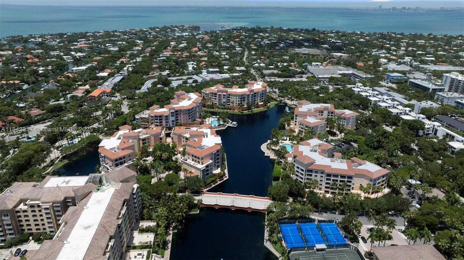 Small Image of 703 CRANDON BLVD #403, Key Biscayne Number 35