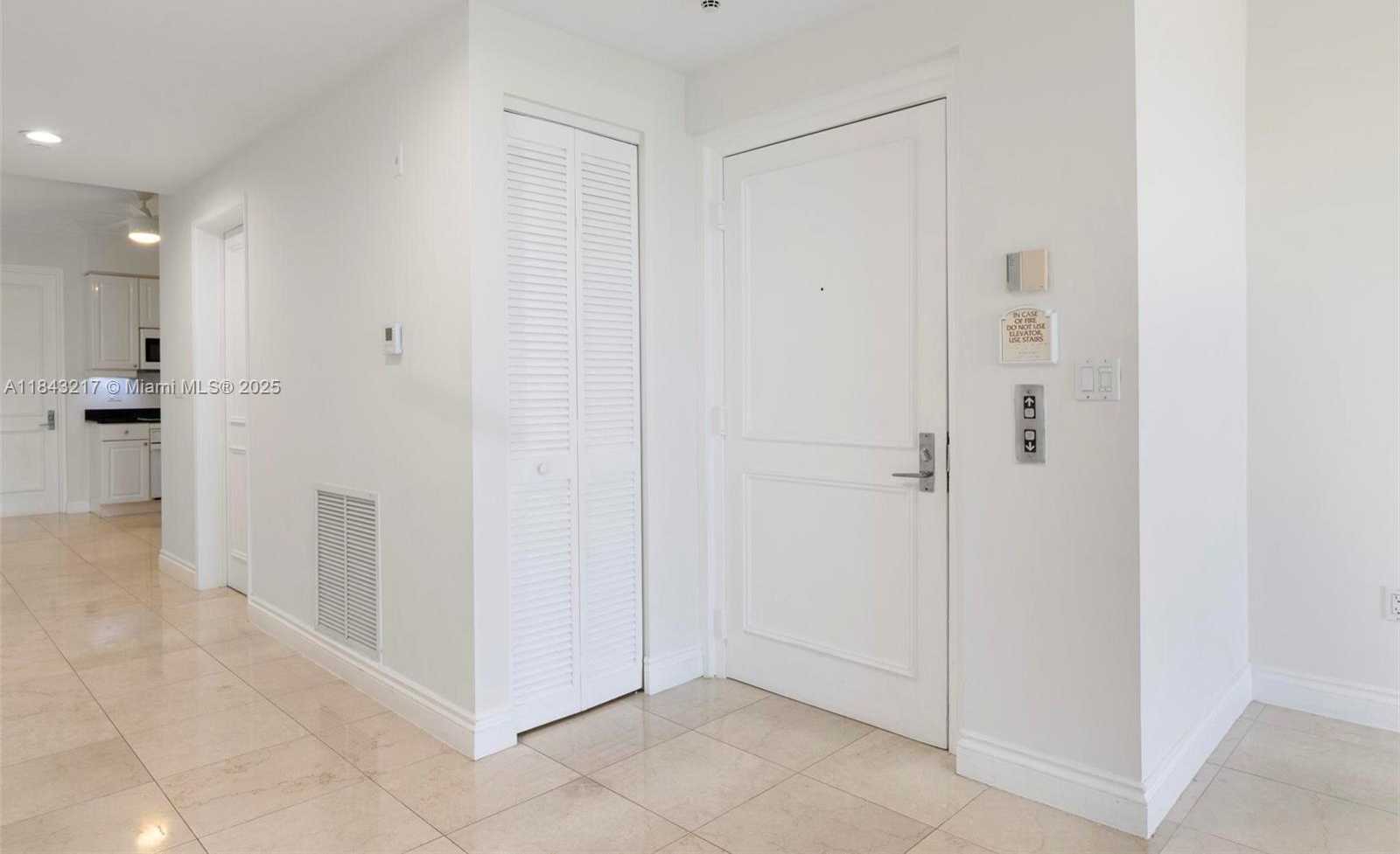 Small Image of 703 CRANDON BLVD #403, Key Biscayne Number 4