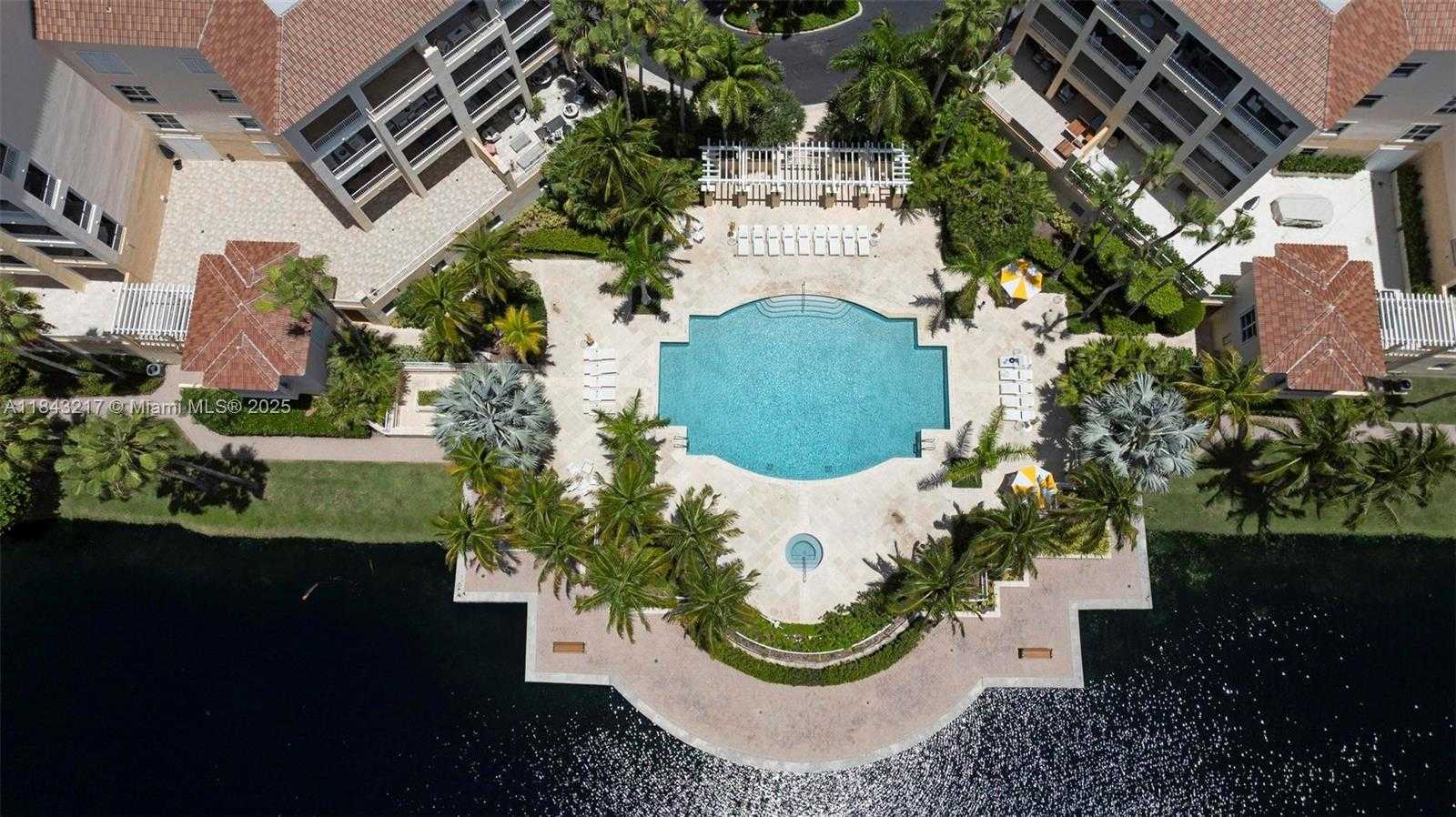 Small Image of 703 CRANDON BLVD #403, Key Biscayne Number 41