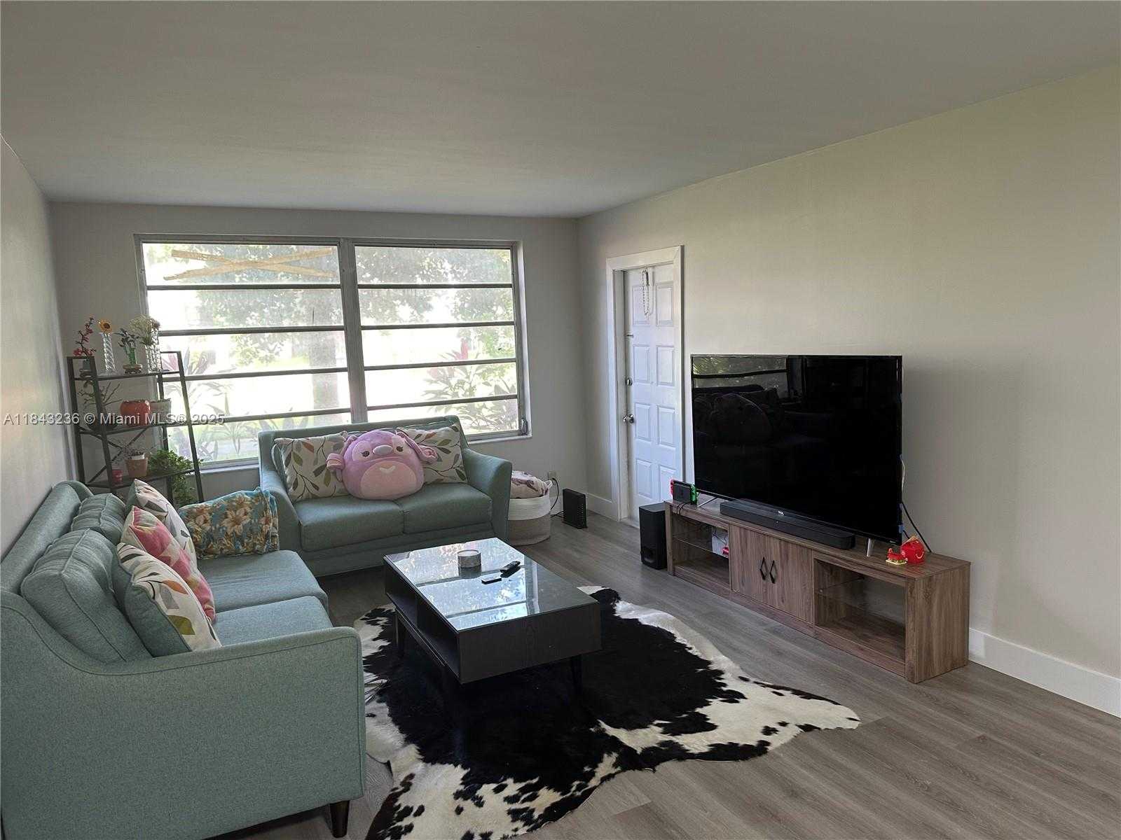 Small Image of 7500 NORTH WEST 17TH ST #102, Plantation Number 2