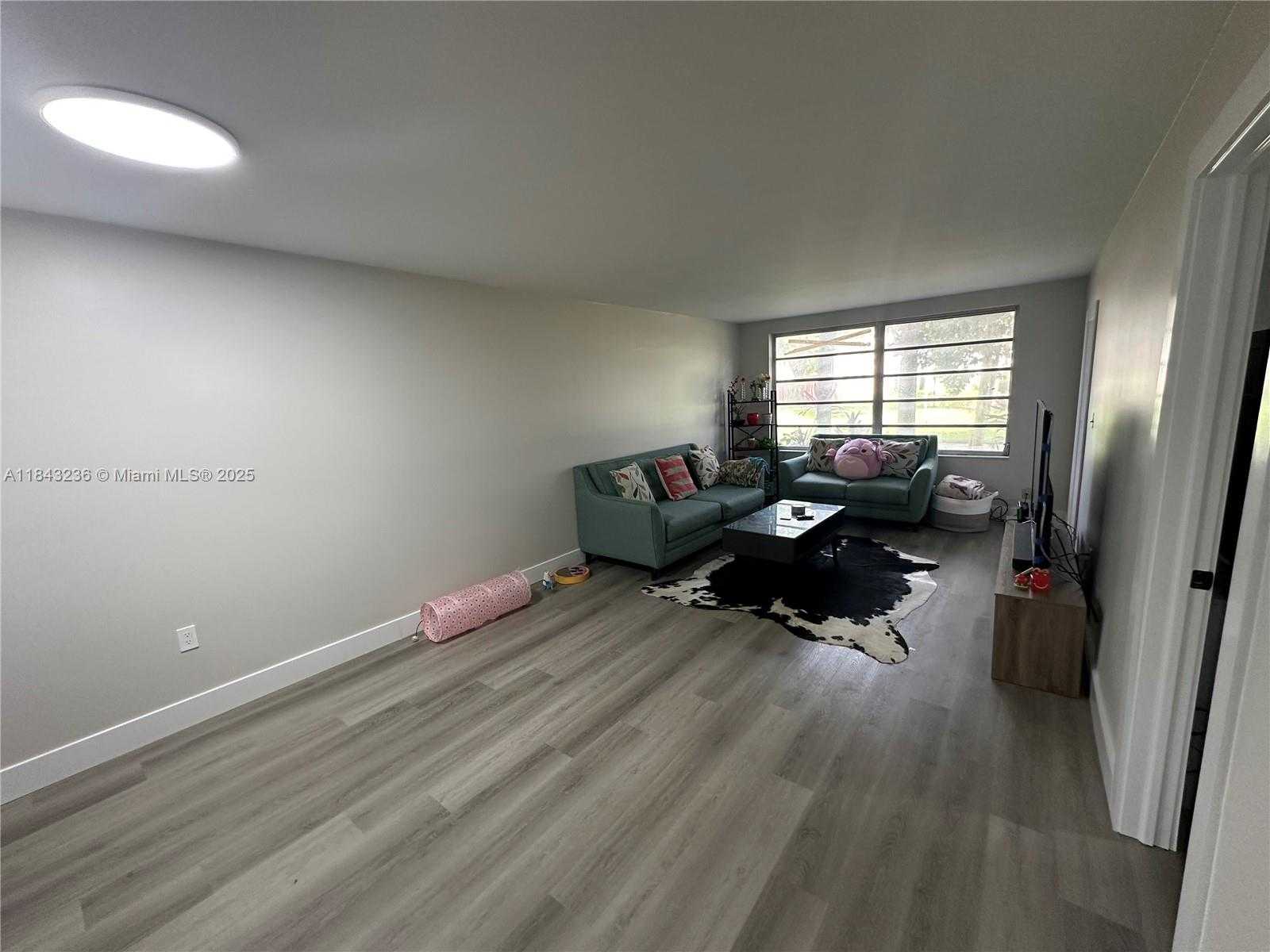 Small Image of 7500 NORTH WEST 17TH ST #102, Plantation Number 5