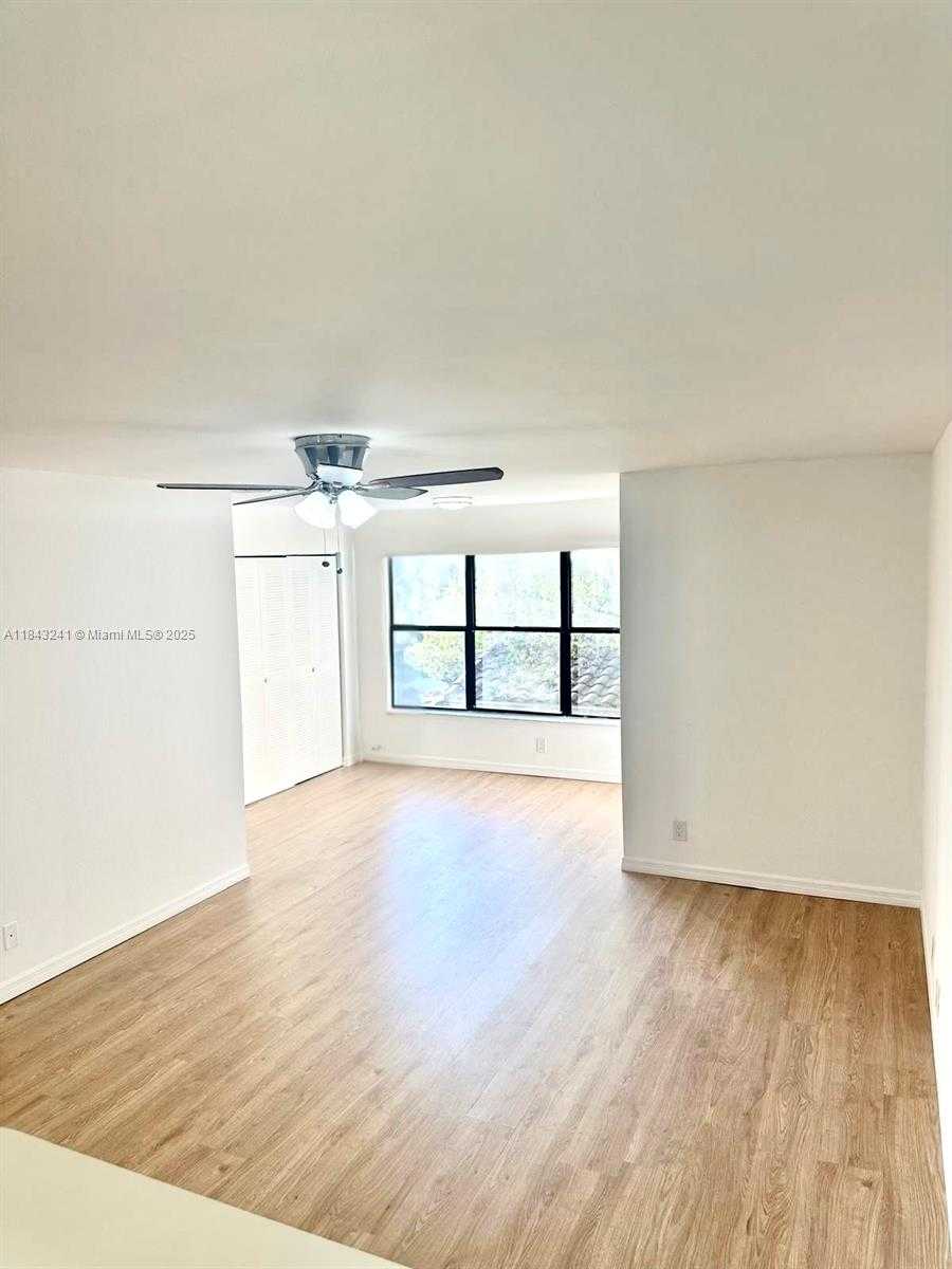 Small Image of 2846 SOUTH UNIVERSITY DR #4202, Davie Number 13