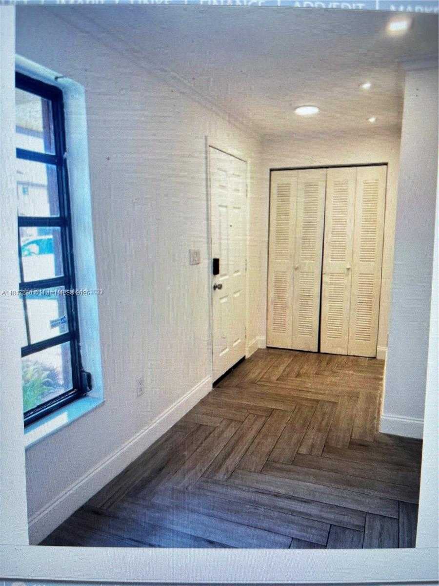 Small Image of 6022 SOUTH WEST 133RD CT, Miami Number 3