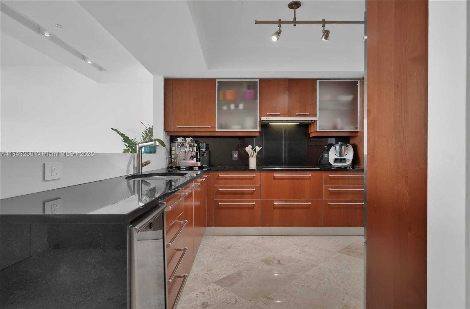 Small Image of 1331 BRICKELL BAY DR #4303, Miami Number 20