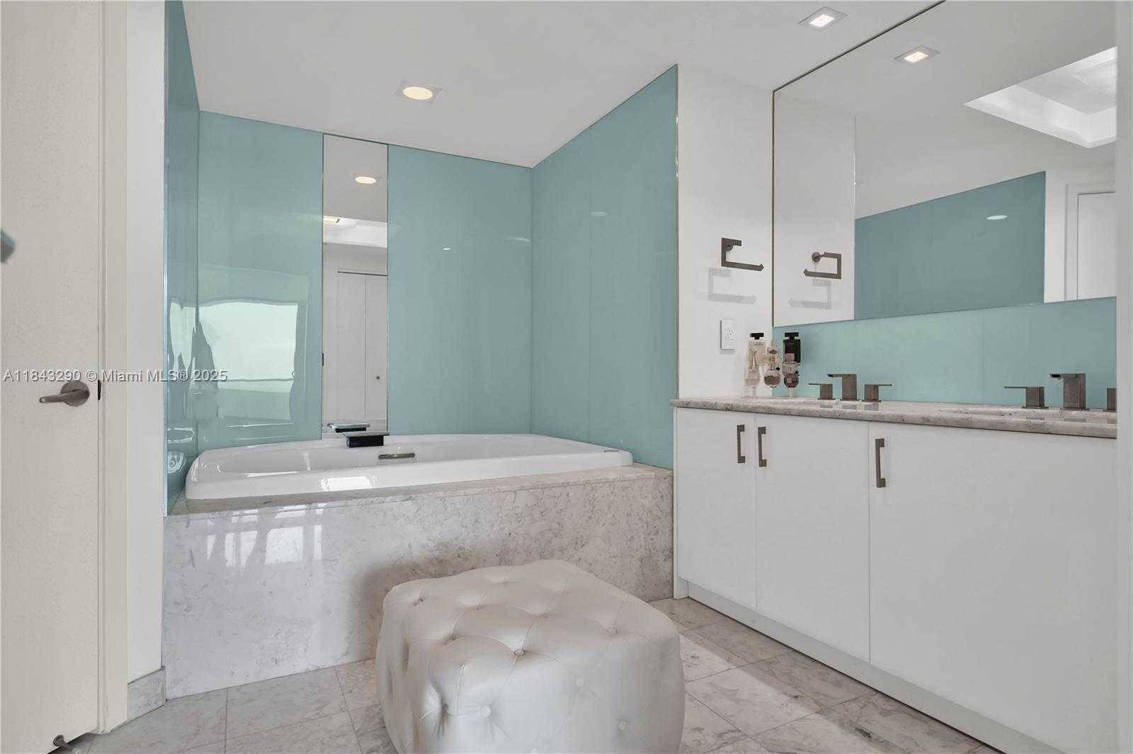 Small Image of 1331 BRICKELL BAY DR #4303, Miami Number 28