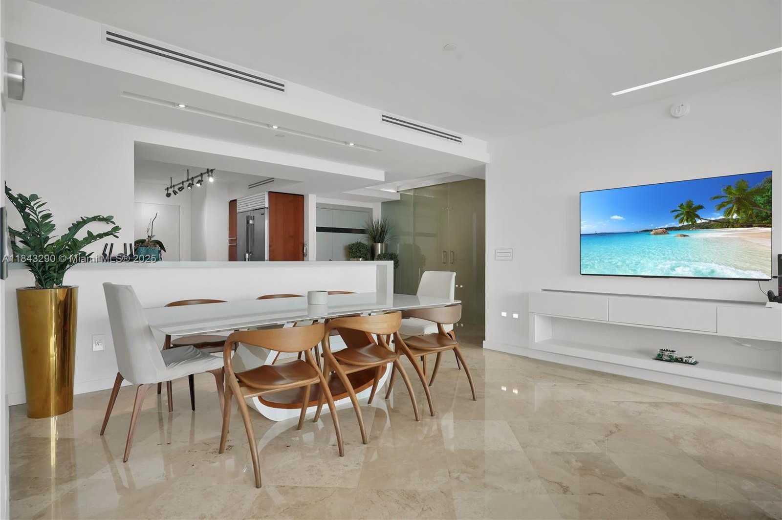 Small Image of 1331 BRICKELL BAY DR #4303, Miami Number 7