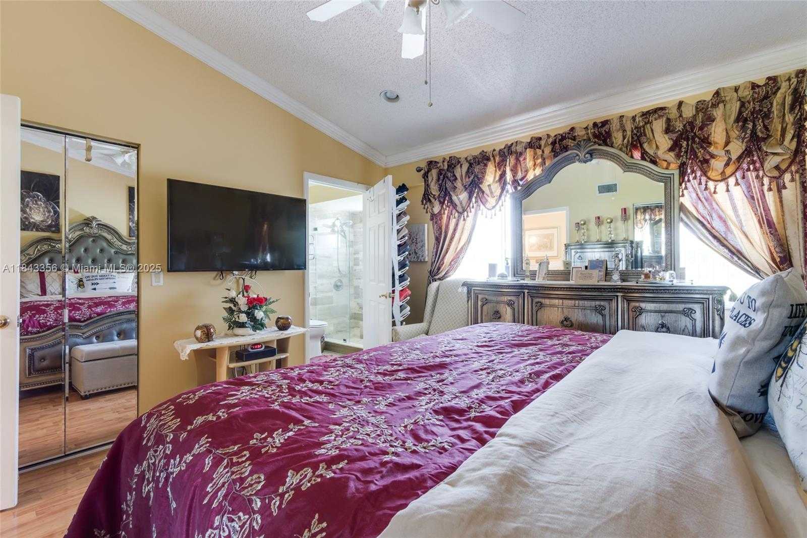 Small Image of 8191 SOUTHGATE BLVD #8191, North Lauderdale Number 22