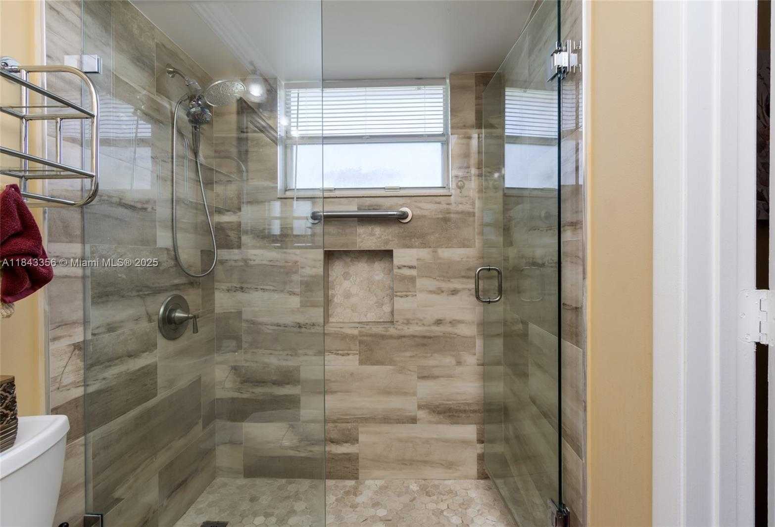 Small Image of 8191 SOUTHGATE BLVD #8191, North Lauderdale Number 25