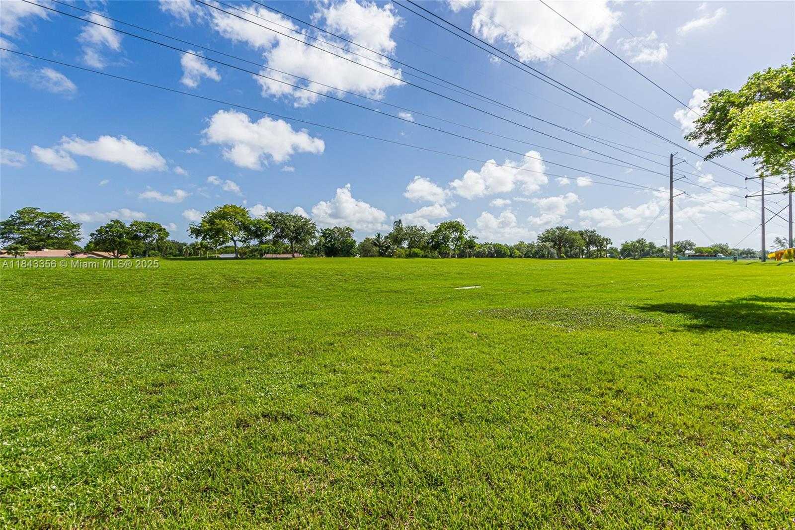 Small Image of 8191 SOUTHGATE BLVD #8191, North Lauderdale Number 37