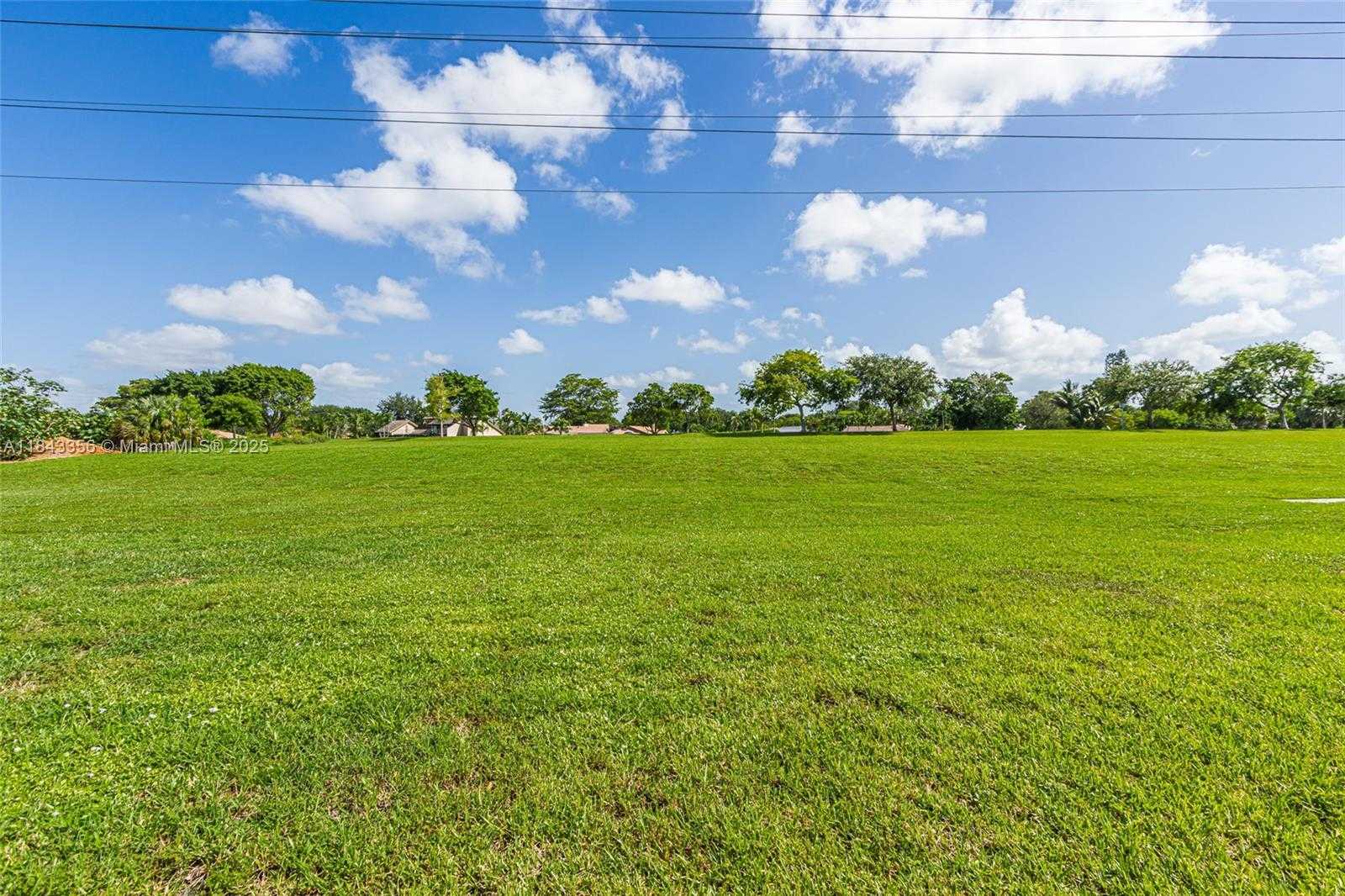 Small Image of 8191 SOUTHGATE BLVD #8191, North Lauderdale Number 39