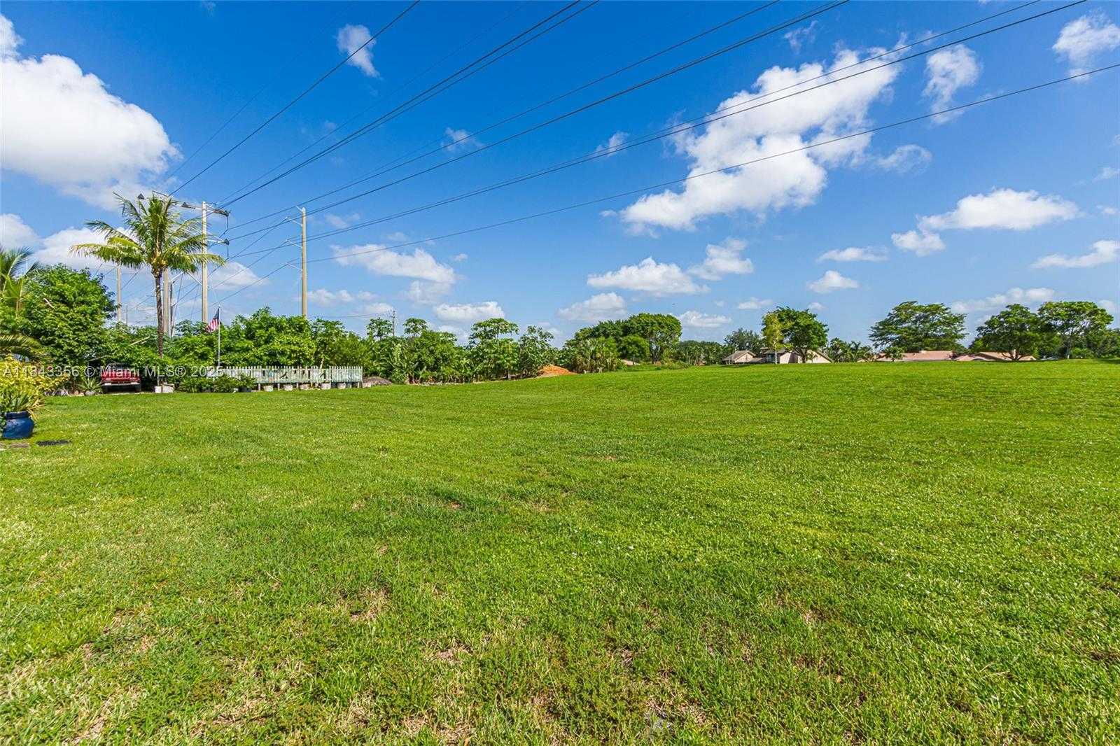 Small Image of 8191 SOUTHGATE BLVD #8191, North Lauderdale Number 40
