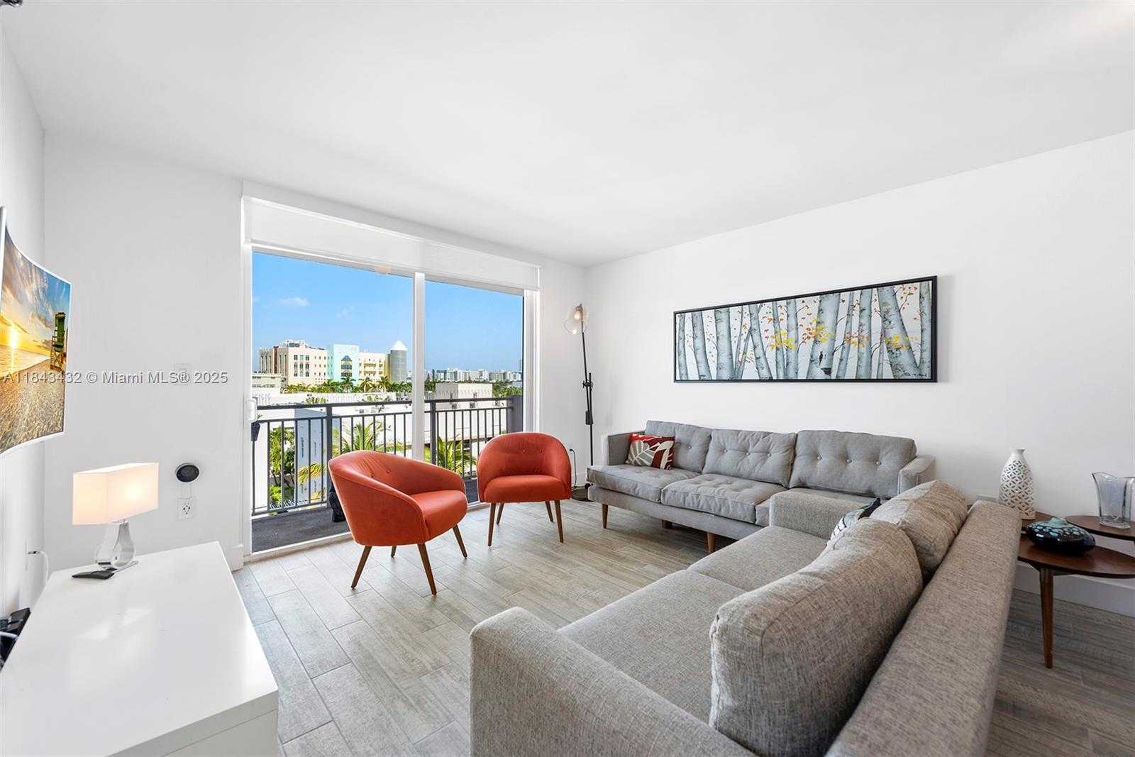 Small Image of 345 OCEAN DR #605, Miami Beach Number 11