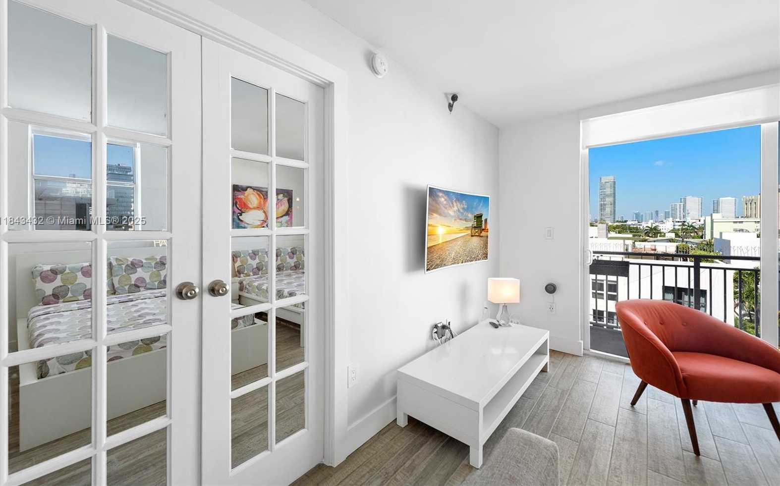 Small Image of 345 OCEAN DR #605, Miami Beach Number 14