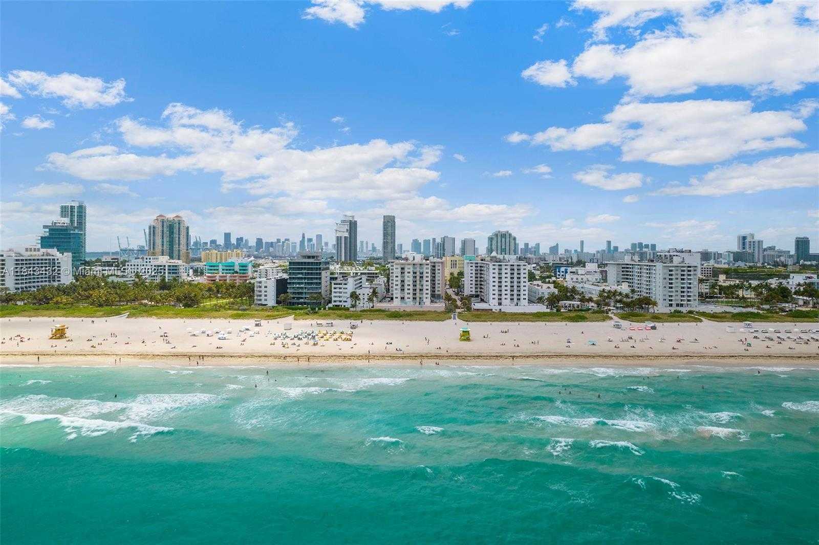 Small Image of 345 OCEAN DR #605, Miami Beach Number 3