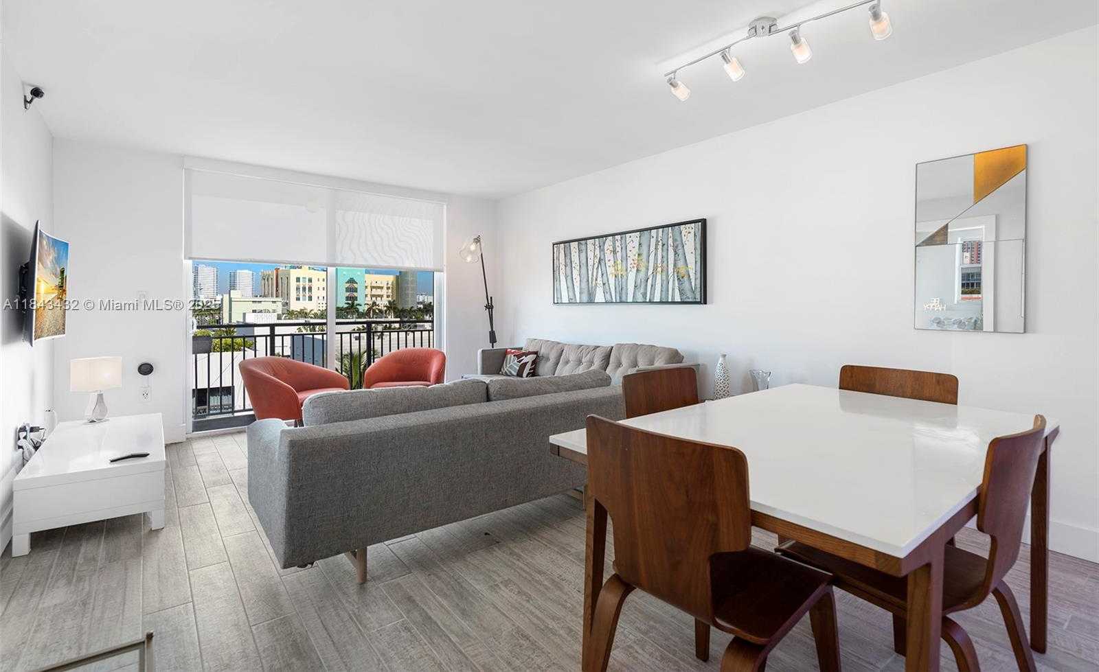 Small Image of 345 OCEAN DR #605, Miami Beach Number 5