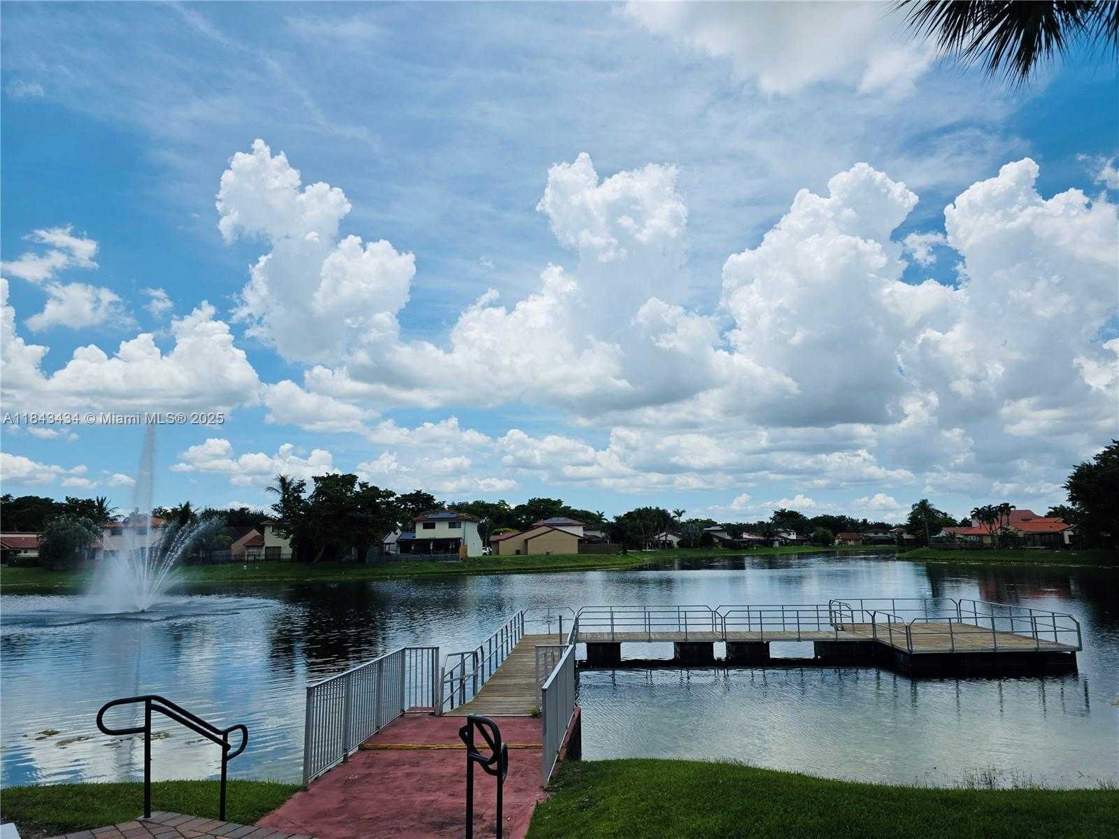 Small Image of 6243 NORTH WEST 171ST ST, Hialeah Number 33