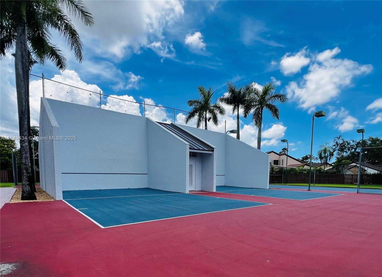 Small Image of 6243 NORTH WEST 171ST ST, Hialeah Number 37