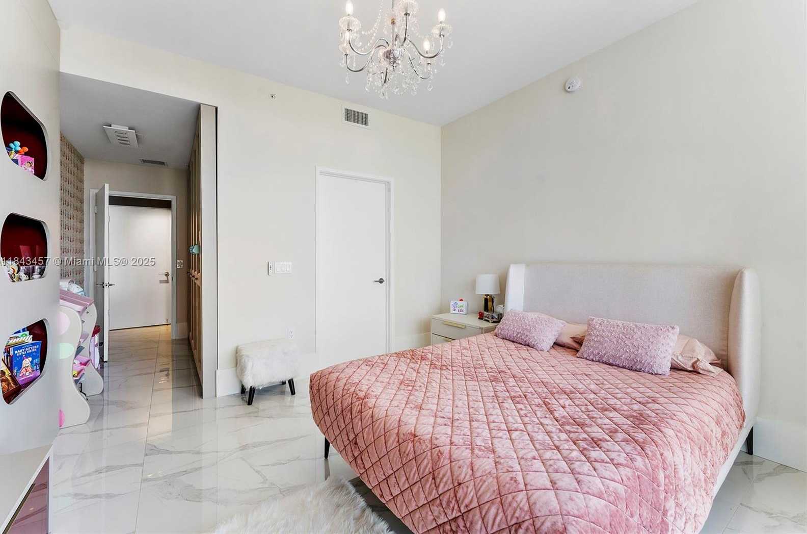 Small Image of 330 SUNNY ISLES BLVD #5-LPH03, Sunny Isles Beach Number 32