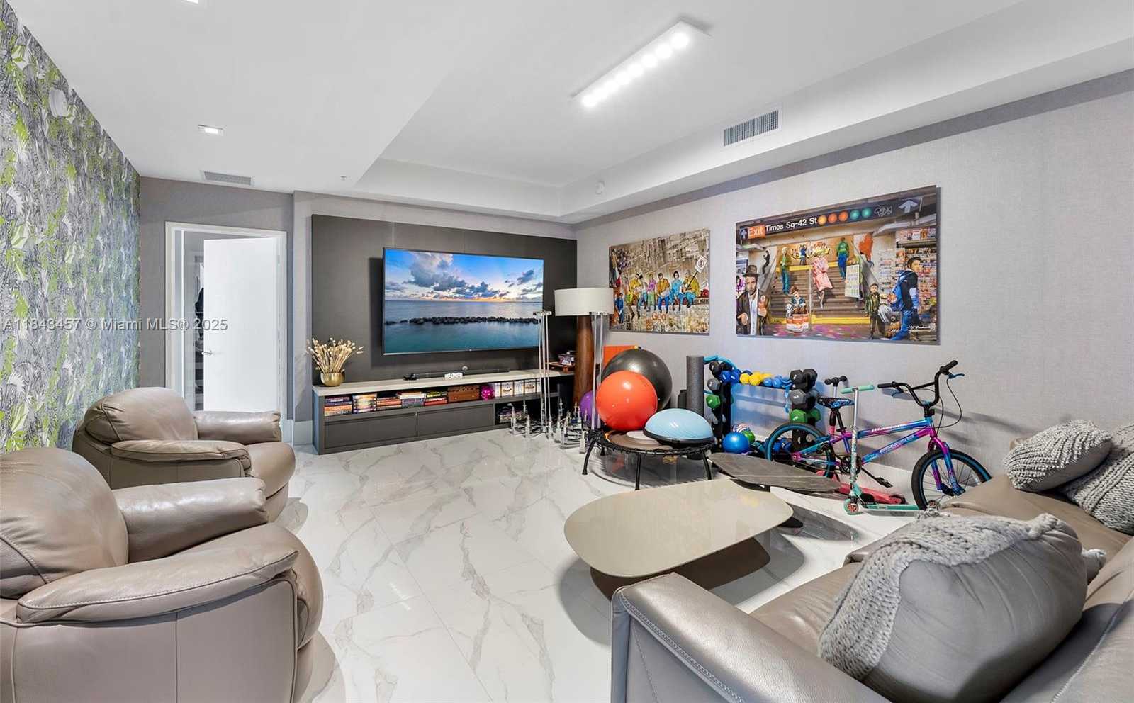Small Image of 330 SUNNY ISLES BLVD #5-LPH03, Sunny Isles Beach Number 37