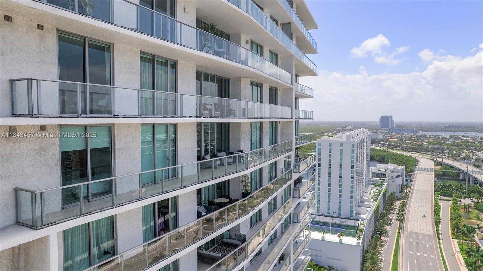 Small Image of 330 SUNNY ISLES BLVD #5-LPH03, Sunny Isles Beach Number 63
