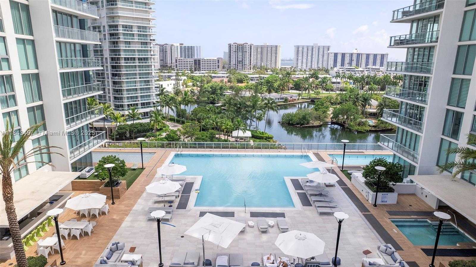 Small Image of 330 SUNNY ISLES BLVD #5-LPH03, Sunny Isles Beach Number 7